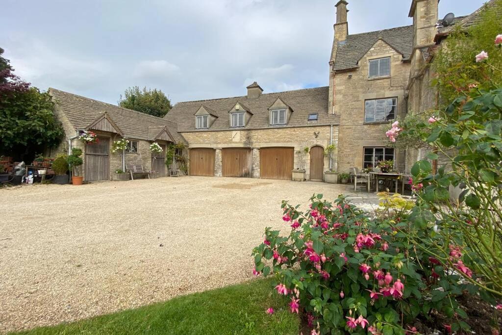 شقة The Old Manor Coach House سيرنسيستر المظهر الخارجي الصورة